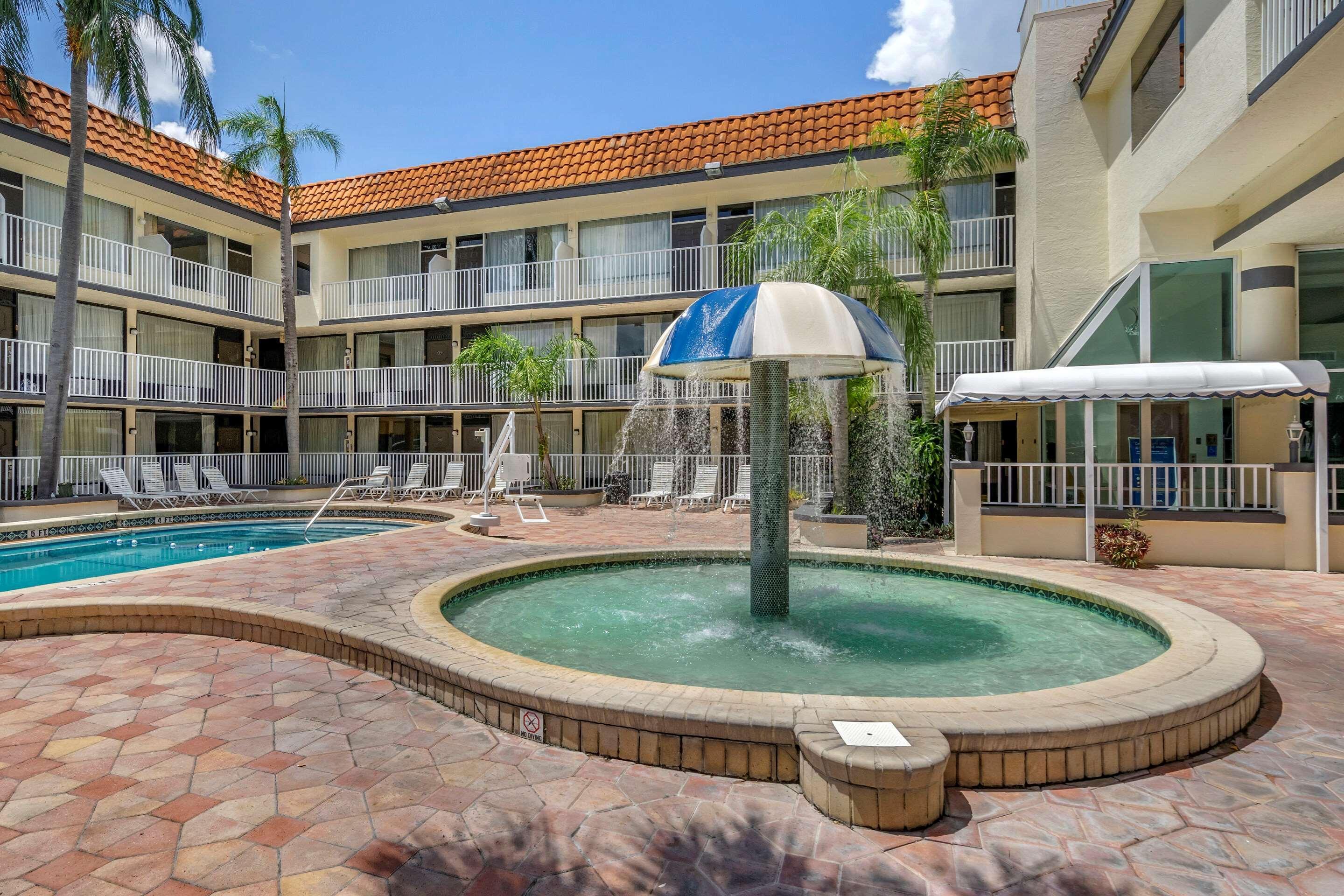 Rodeway Inn Central Clearwater Beach מראה חיצוני תמונה