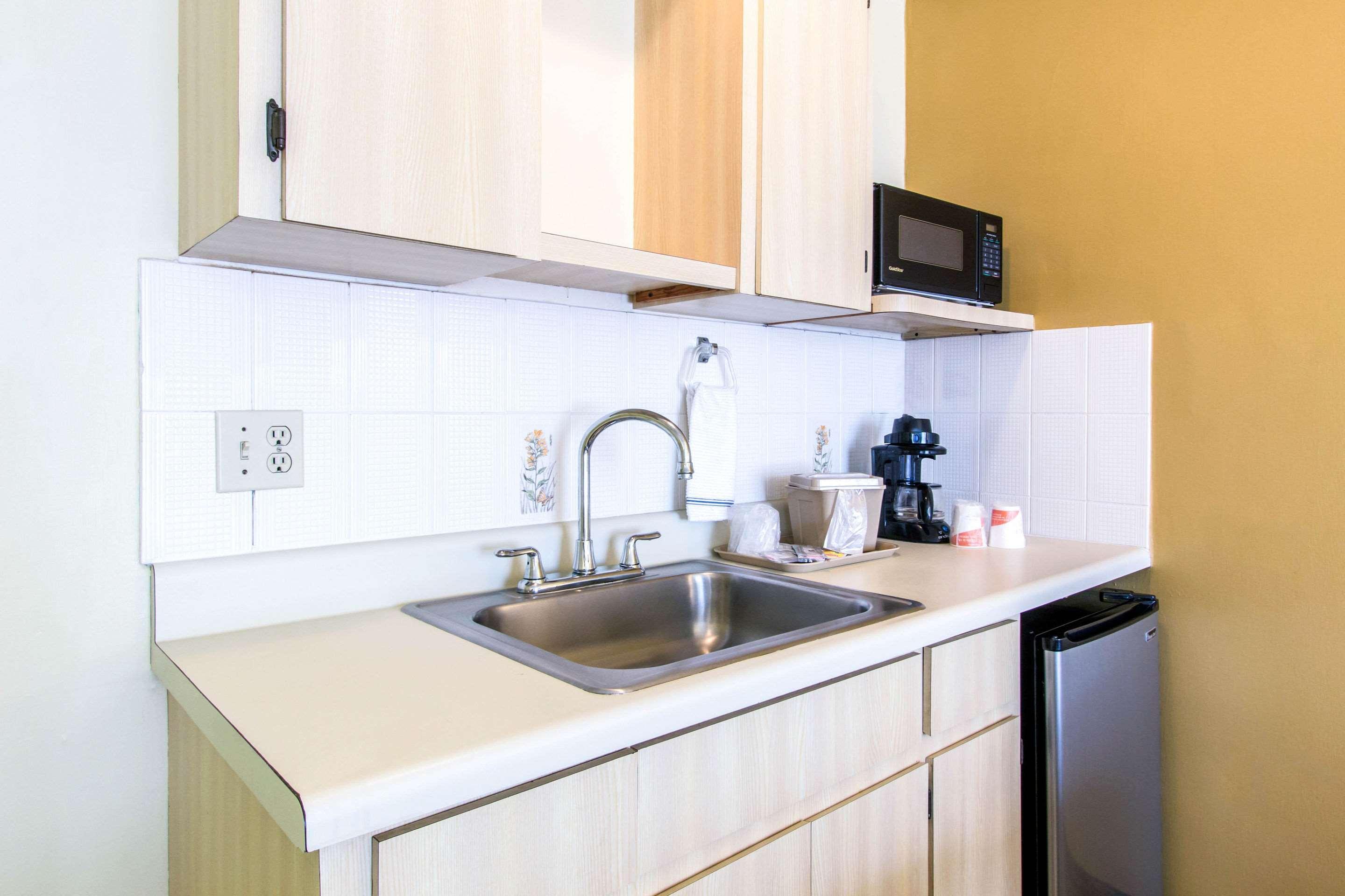 Rodeway Inn Central Clearwater Beach מראה חיצוני תמונה
