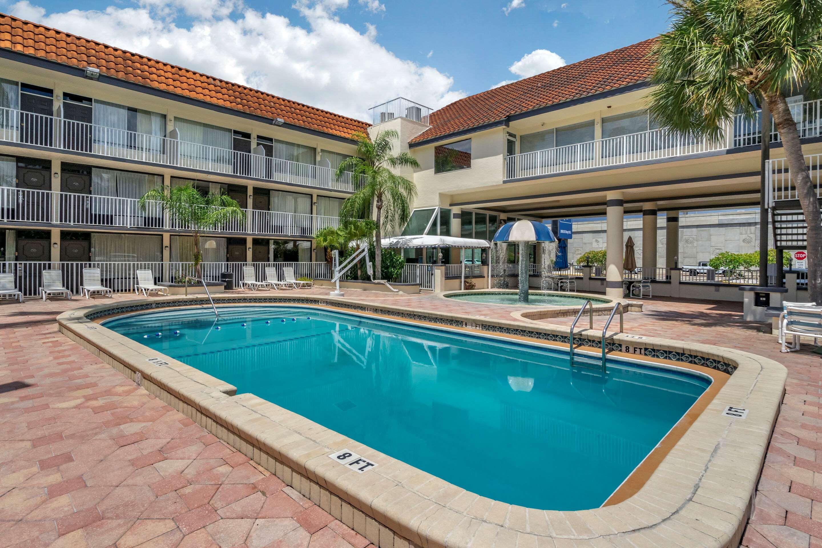 Rodeway Inn Central Clearwater Beach מראה חיצוני תמונה